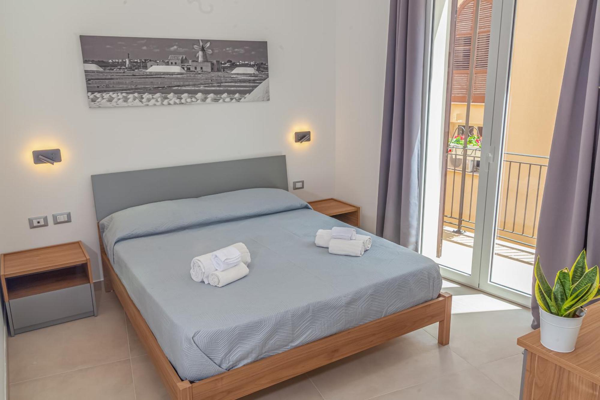 Isgro Rooms Марсала Екстер'єр фото