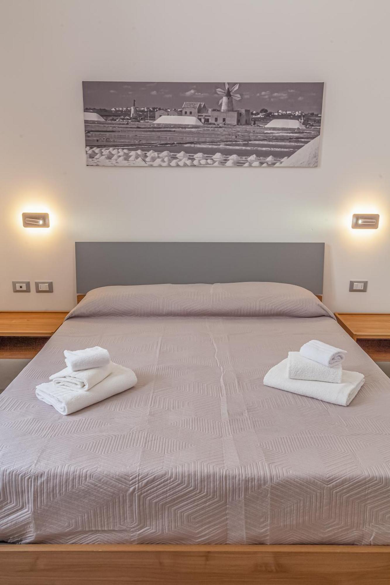 Isgro Rooms Марсала Екстер'єр фото